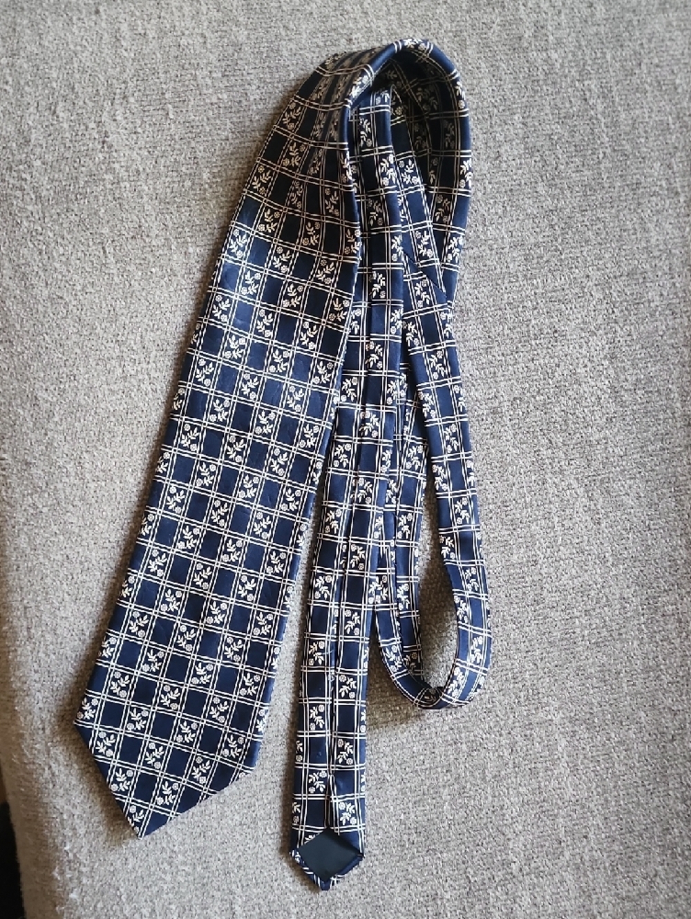 Lanvin Paris Silk Tie Navy Blue White Floral Grid Designer Necktie Italy - Picture 8 of 9